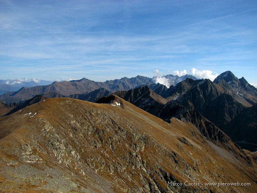 05_Passo Venina e vista verso il Diavolo.JPG